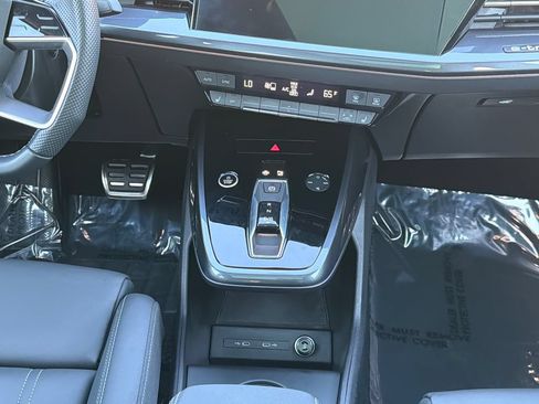 Used 2024 Audi Q4 e-tron Premium w/ Convenience Package AWD/4WD image 18