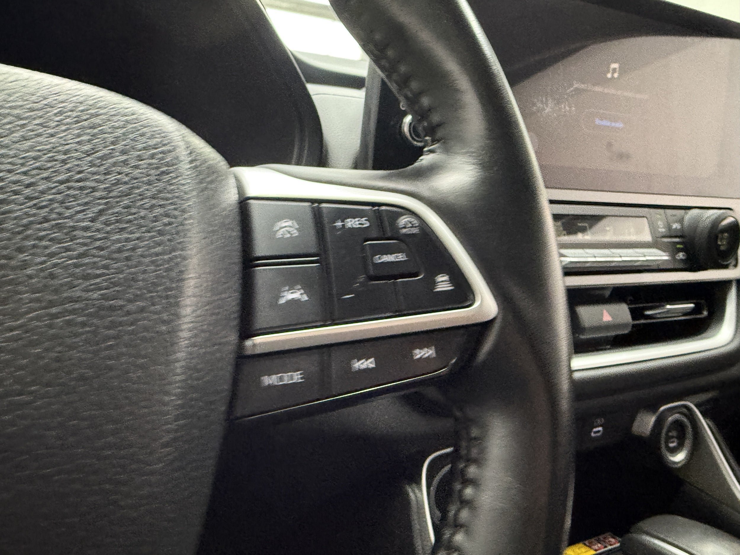 Used 2024 Toyota Grand Highlander AWD image 13