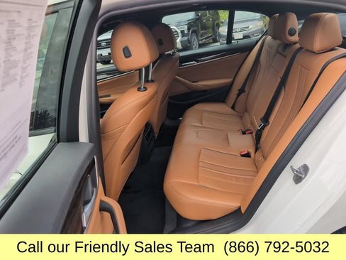 Used 2020 BMW 530i xDrive w/ M Sport Package AWD/4WD image 28