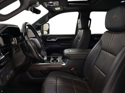 Certified 2024 Chevrolet Silverado 2500 High Country w/ High Country Premium Package AWD/4WD image 12