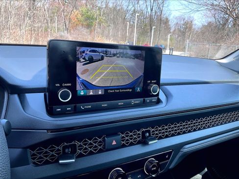 Used 2025 Honda Accord SE image 19