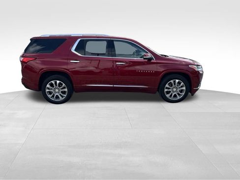 Used 2021 Chevrolet Traverse Premier AWD/4WD image 8