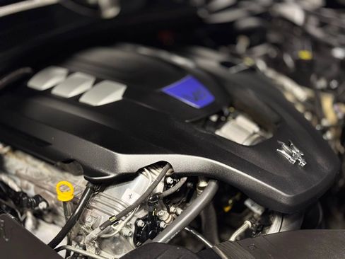 Used 2023 Maserati Quattroporte Modena Q4 image 35