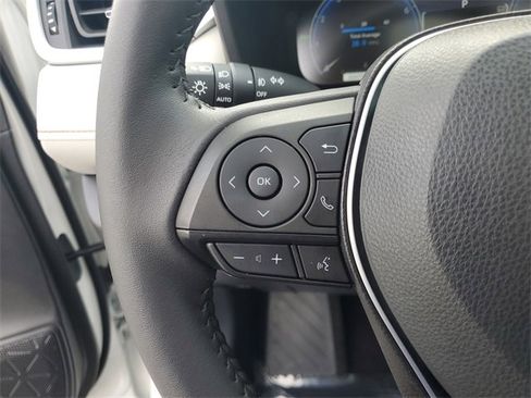 Used 2025 Toyota RAV4 Limited image 21