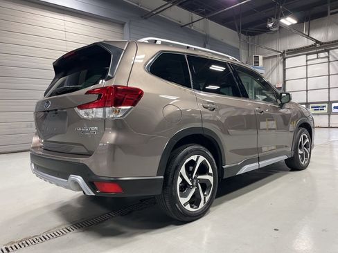 Used 2023 Subaru Forester Touring image 8