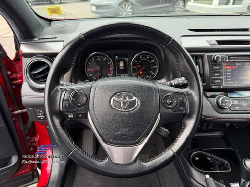 Used 2016 Toyota RAV4 SE w/ Protection Package image 36