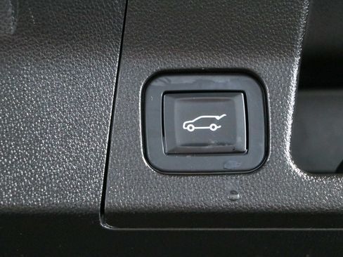 Used 2018 GMC Acadia SLT FWD image 33