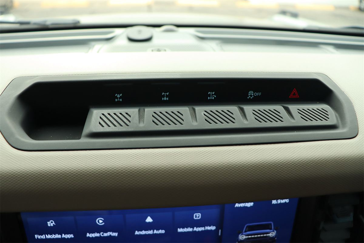 Used 2023 Ford Bronco Wildtrak AWD/4WD image 37