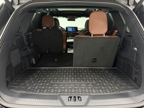 Used 2025 Lincoln Aviator Reserve w/ Equipment Group 201A image 28