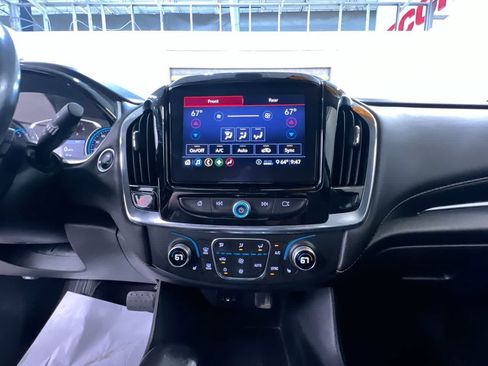 Used 2021 Chevrolet Traverse LT AWD/4WD image 29