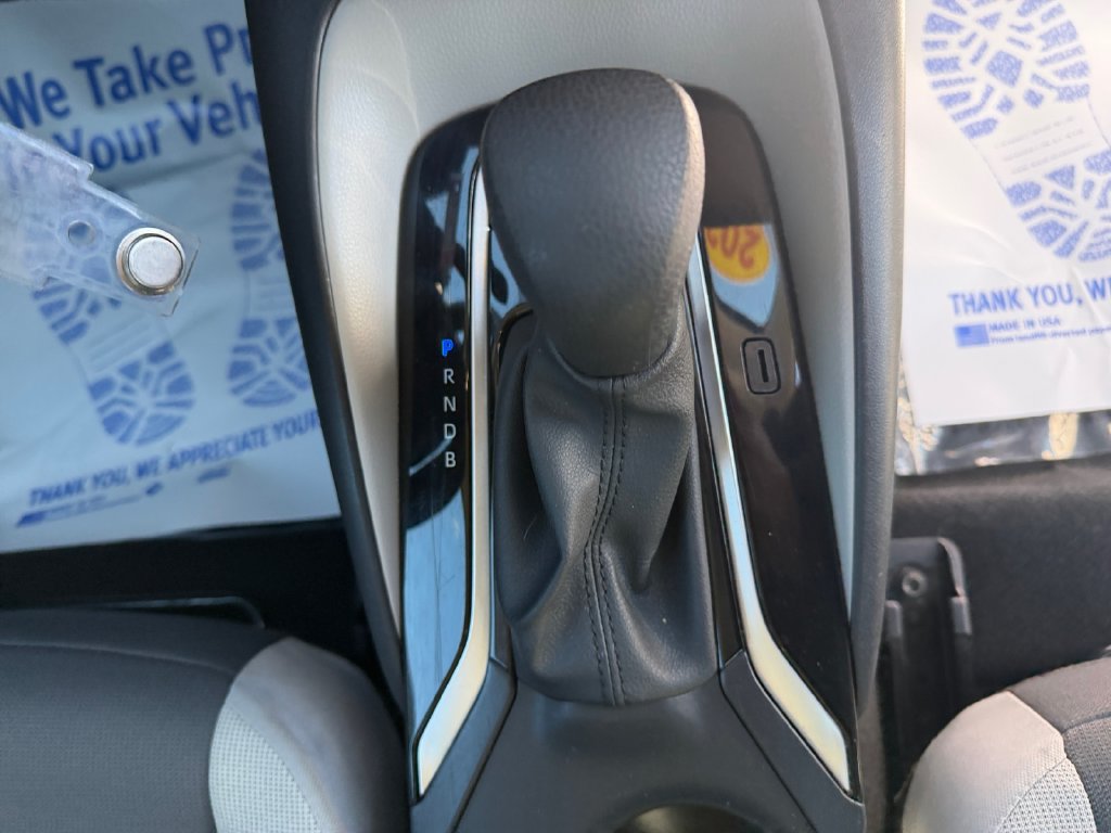Used 2025 Toyota Corolla LE FWD image 18
