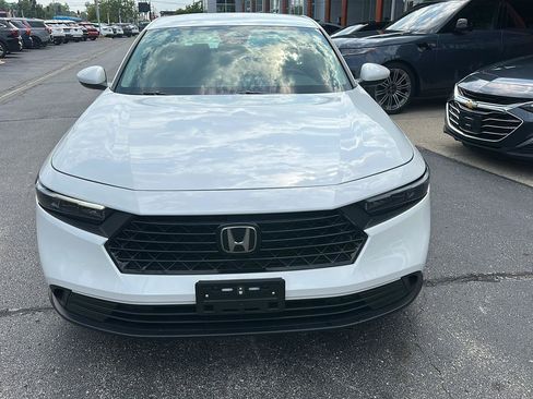 Used 2024 Honda Accord LX image 9