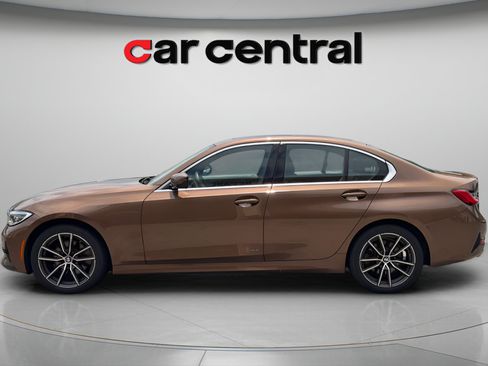 Used 2019 BMW 330i xDrive Sedan w/ Convenience Package AWD/4WD image 2