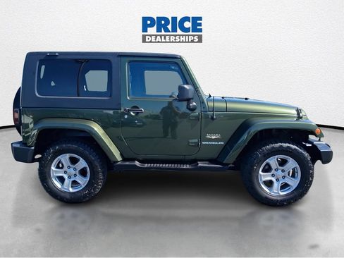 Used 2007 Jeep Wrangler Sahara w/ Dual Top Group AWD/4WD image 5