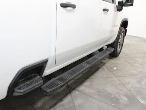 Used 2024 Chevrolet Silverado 2500 Custom w/ Custom Value Package image 12