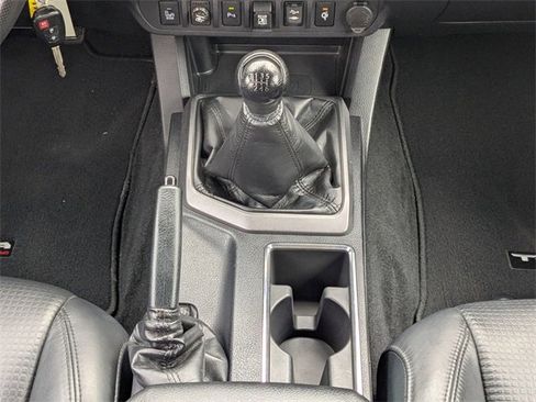 Used 2019 Toyota Tacoma TRD Off-Road image 19