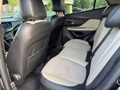 Used 2020 Buick Encore Preferred FWD image 12