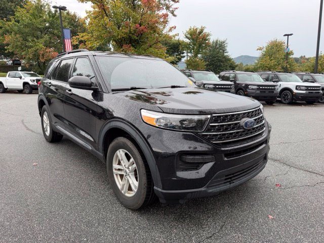 Used 2022 Ford Explorer XLT AWD/4WD image 7