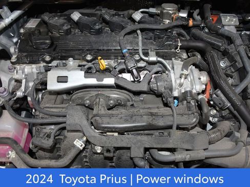 Used 2024 Toyota Prius LE image 7