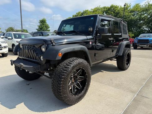 Used 2016 Jeep Wrangler Unlimited Sport w/ Connectivity Group AWD/4WD image 1