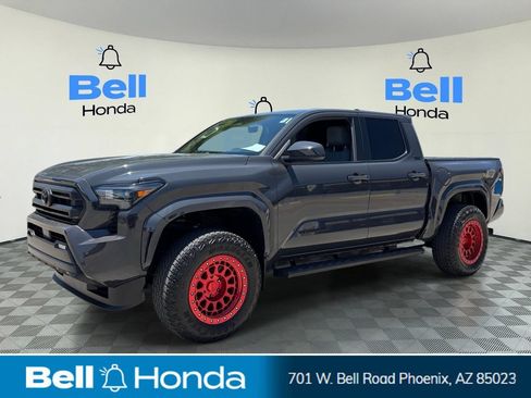 Used 2024 Toyota Tacoma SR5 AWD/4WD image 1