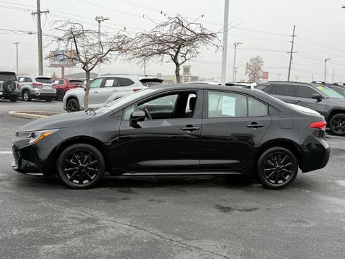 Used 2024 Toyota Corolla LE image 5