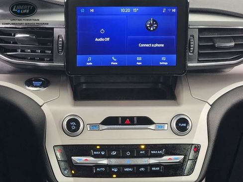 Used 2023 Ford Explorer XLT w/ Equipment Group 202A image 23