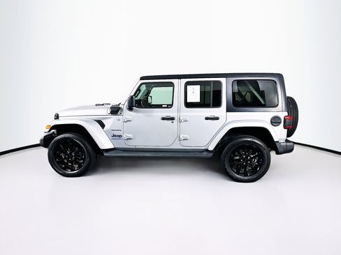 Used 2023 Jeep Wrangler Unlimited Sahara w/ Cold Weather Group AWD/4WD image 4