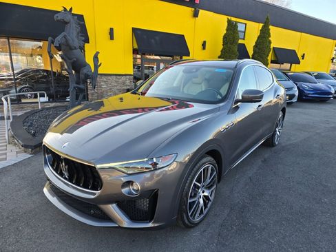 Used 2020 Maserati Levante GTS image 5