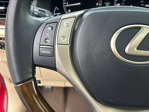 Used 2014 Lexus ES 350 w/ Premium Package image 17