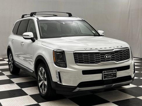 Used 2020 Kia Telluride S w/ S 8 Passenger Seating Package AWD/4WD image 2