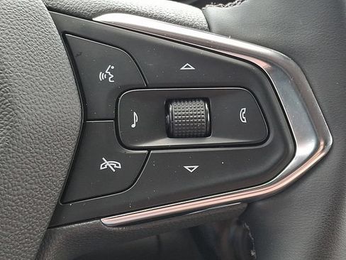 Used 2024 Chevrolet Trax LT w/ Driver Confidence Package FWD image 21
