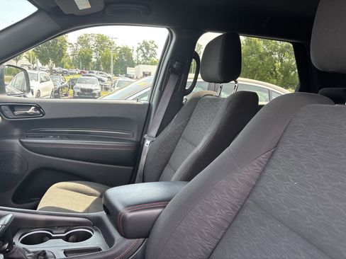 Used 2025 Dodge Durango GT w/ Blacktop Package RWD image 37