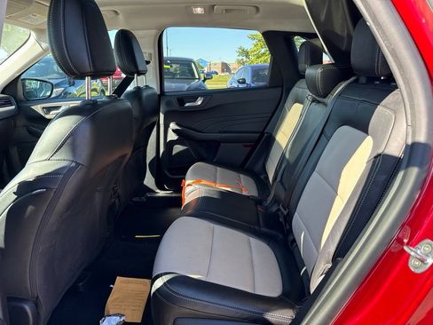 Used 2021 Ford Escape Titanium w/ Titanium Elite Package AWD/4WD image 15