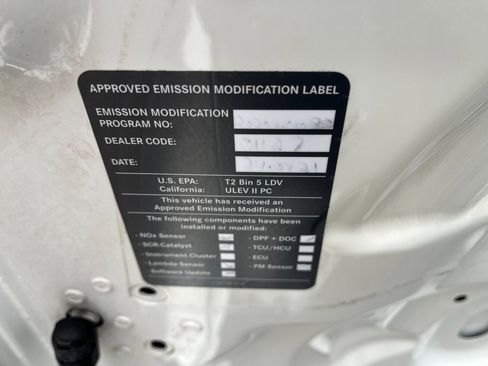 Used 2016 Mercedes-Benz E 250 Sedan image 56