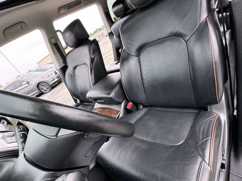 Used 2019 Nissan Armada Platinum w/ Captain's Chairs Package image 17