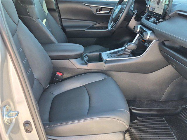 Used 2023 Toyota RAV4 XLE Premium FWD image 20