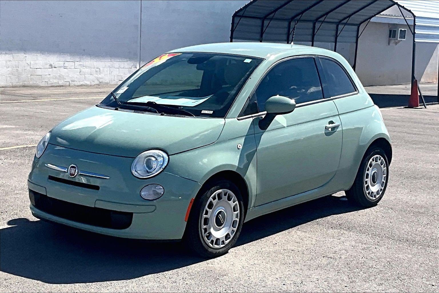 Used 2015 FIAT 500 Pop FWD image 1
