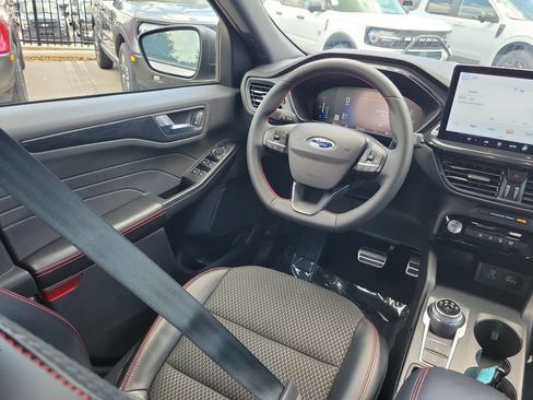Used 2023 Ford Escape ST-Line w/ Tech Pack #1 FWD image 12