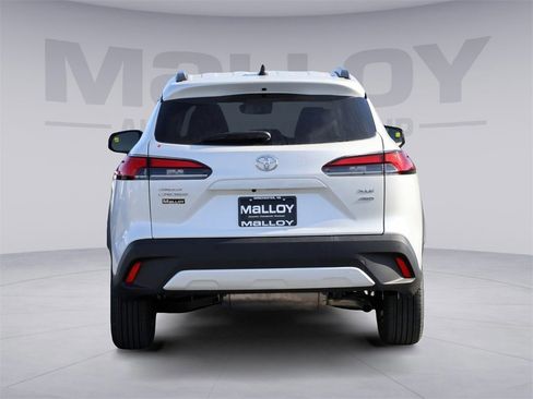 Certified 2026 Toyota Corolla Cross XLE image 3