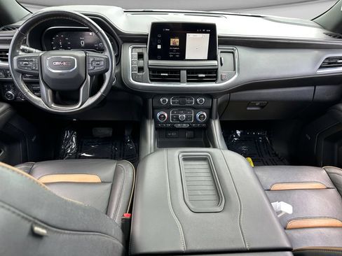Used 2022 GMC Yukon XL AT4 w/ AT4 Premium Plus Package AWD/4WD image 21