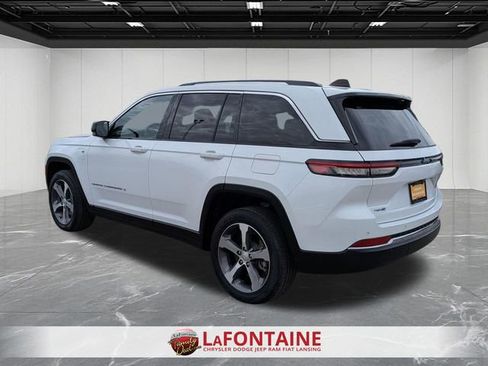 Used 2022 Jeep Grand Cherokee Limited 4xe AWD/4WD image 3