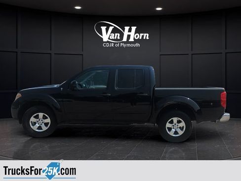 Used 2013 Nissan Frontier SV AWD/4WD image 6
