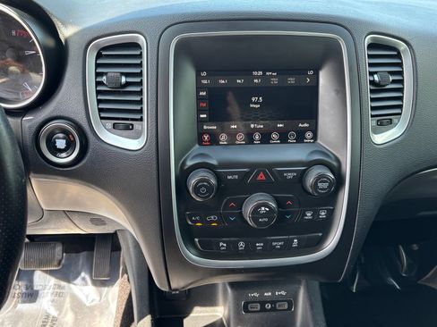 Used 2019 Dodge Durango SXT AWD/4WD image 16