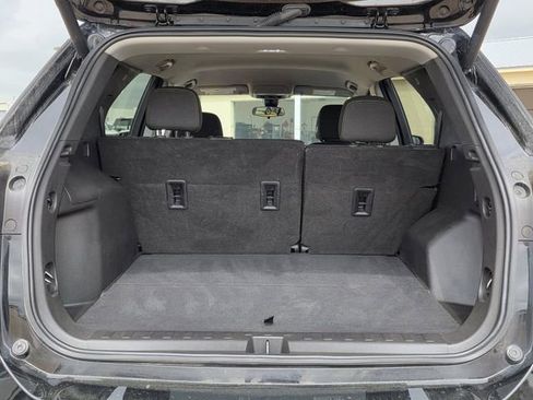 Used 2022 Chevrolet Equinox LT FWD image 27
