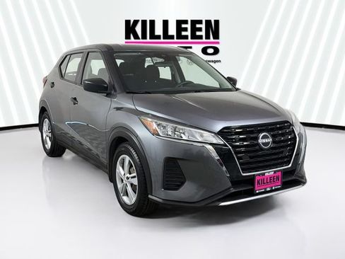 Used 2022 Nissan Kicks S FWD image 1