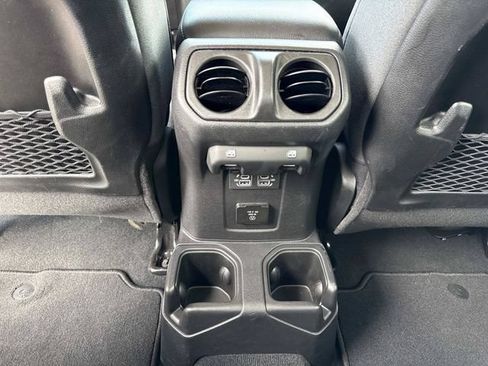 Used 2026 Jeep Gladiator Rubicon AWD/4WD image 30