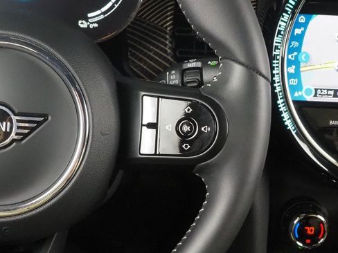 Used 2024 MINI Cooper SE w/ MINI Resolute Edition image 22