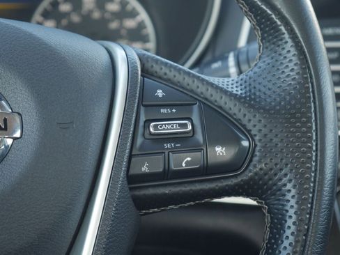 Used 2021 Nissan Maxima 3.5 SV w/ Floor Mat Group FWD image 9