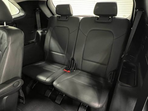 Used 2017 Hyundai Santa Fe Limited w/ Cargo Package AWD/4WD image 31
